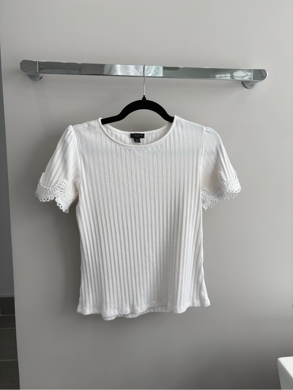 Ann Taylor White Ribbed Short-Sleeve Top with Lace-Trim Sleeves